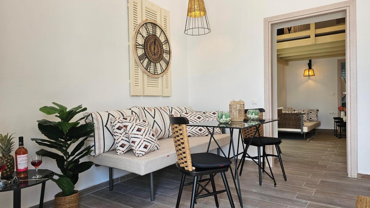 Plaka Philoxenia Apartments المظهر الخارجي الصورة